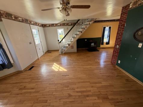 2015 Us Highway 1 Cary Plt ME 04730