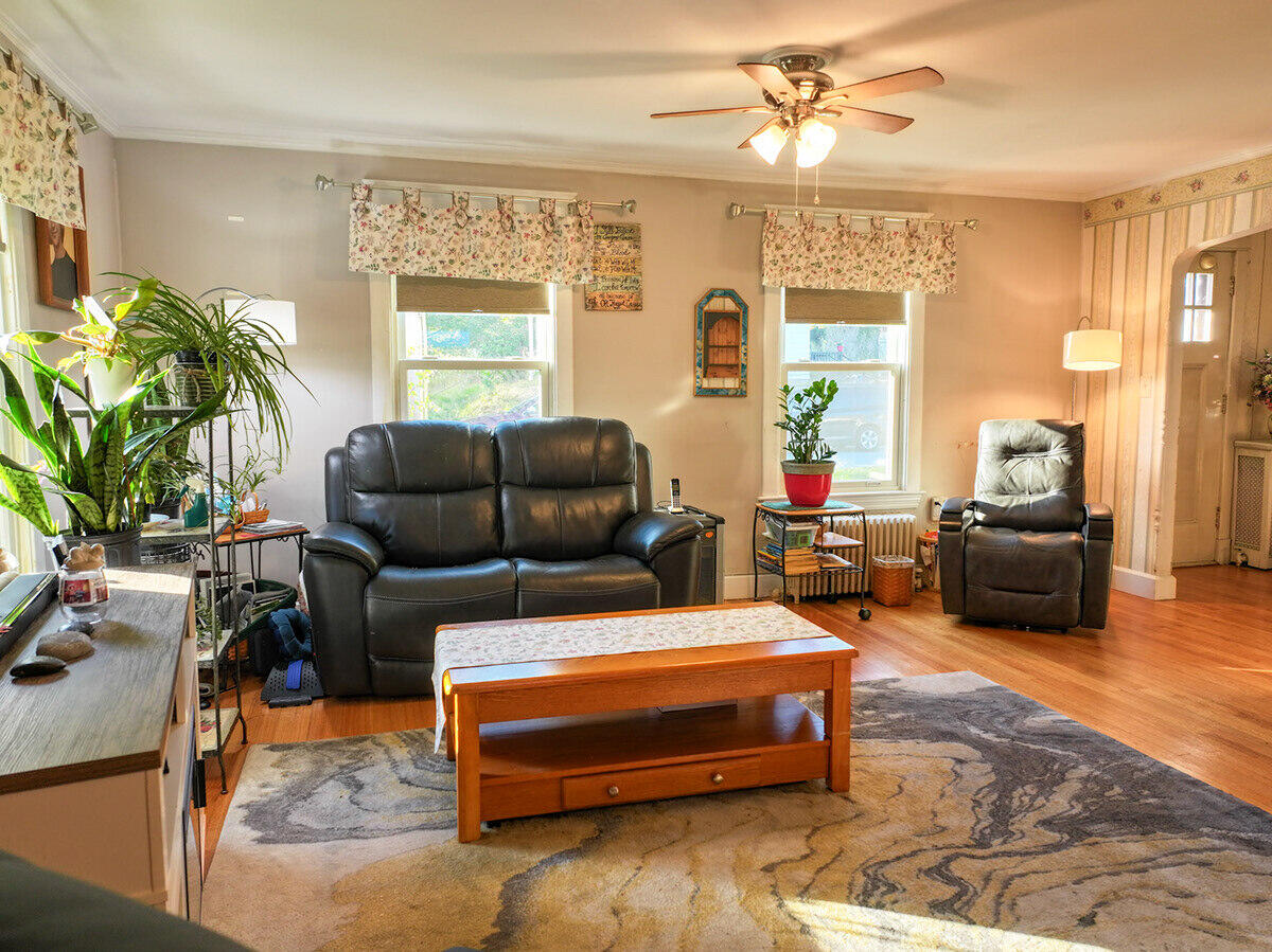 21 Androscoggin Avenue Lewiston ME 04240