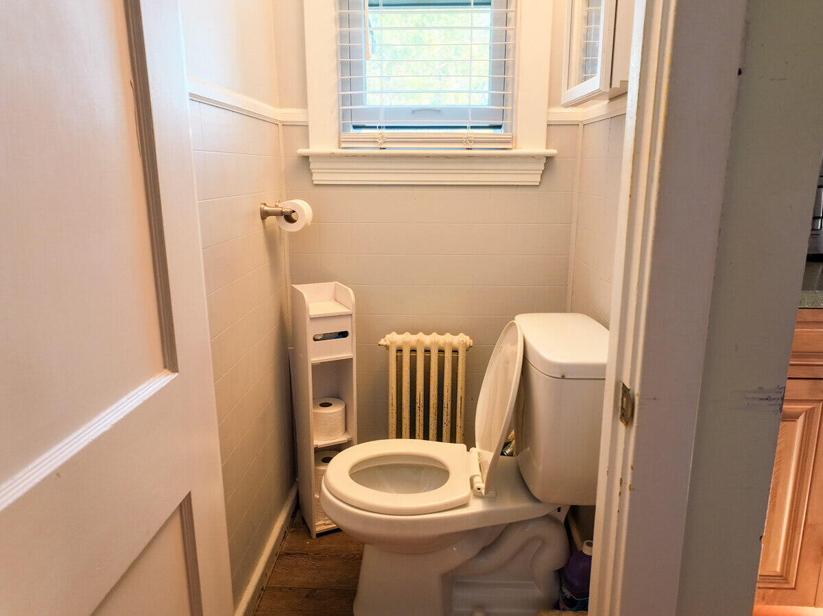 21 Androscoggin Avenue Lewiston ME 04240