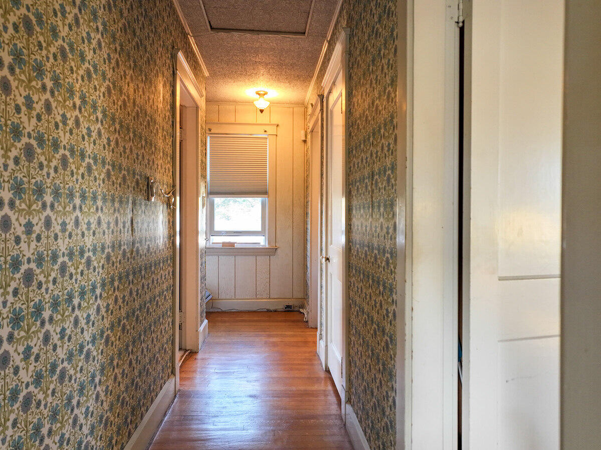 21 Androscoggin Avenue Lewiston ME 04240