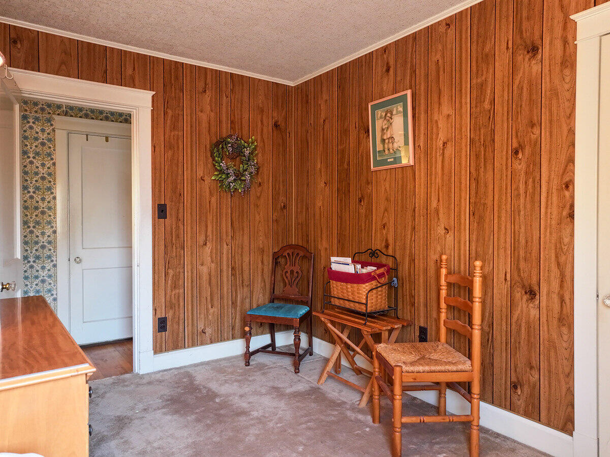 21 Androscoggin Avenue Lewiston ME 04240