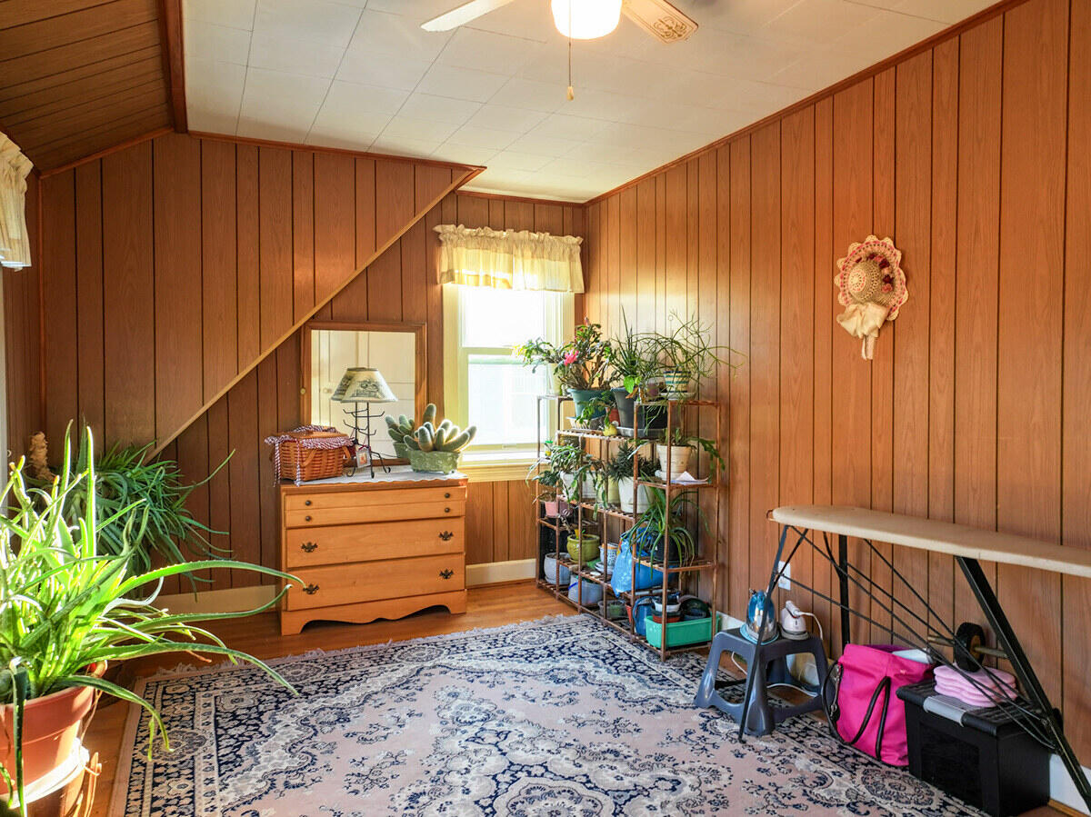 21 Androscoggin Avenue Lewiston ME 04240