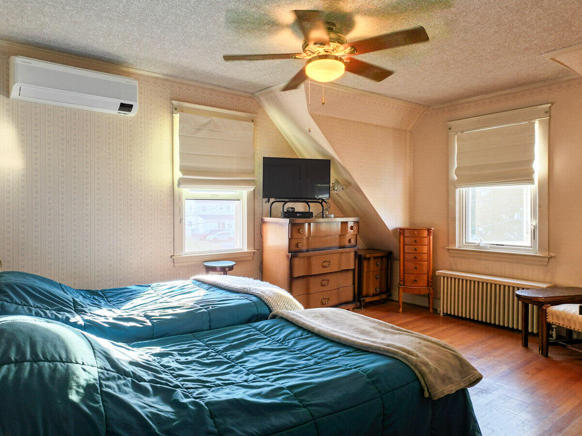 21 Androscoggin Avenue Lewiston ME 04240