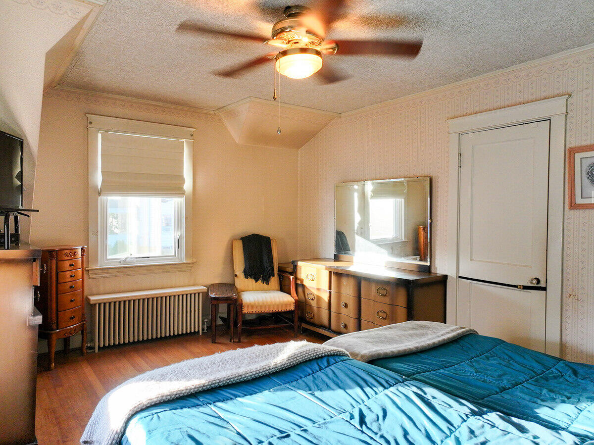 21 Androscoggin Avenue Lewiston ME 04240