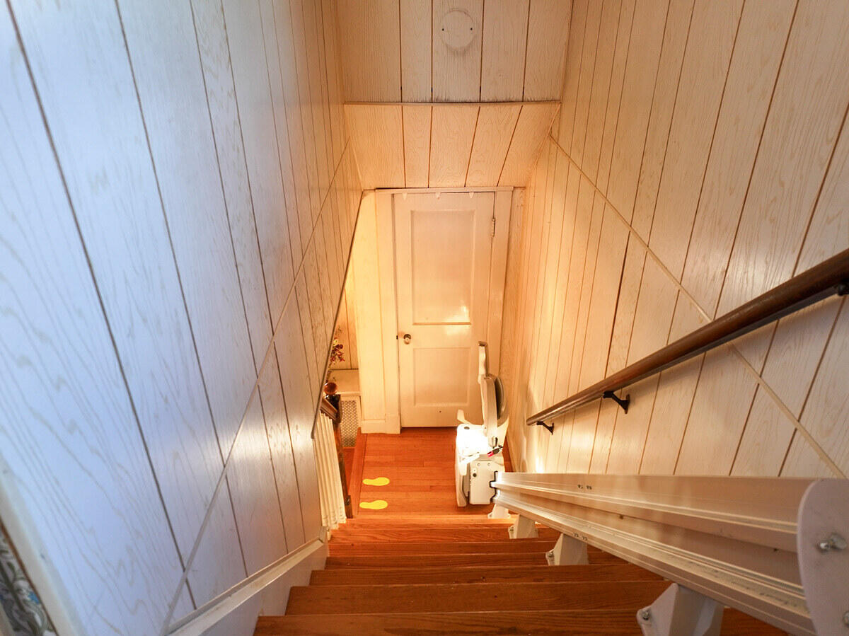 21 Androscoggin Avenue Lewiston ME 04240