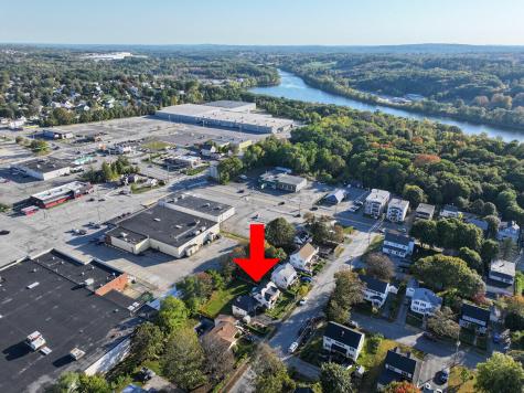 21 Androscoggin Avenue Lewiston ME 04240