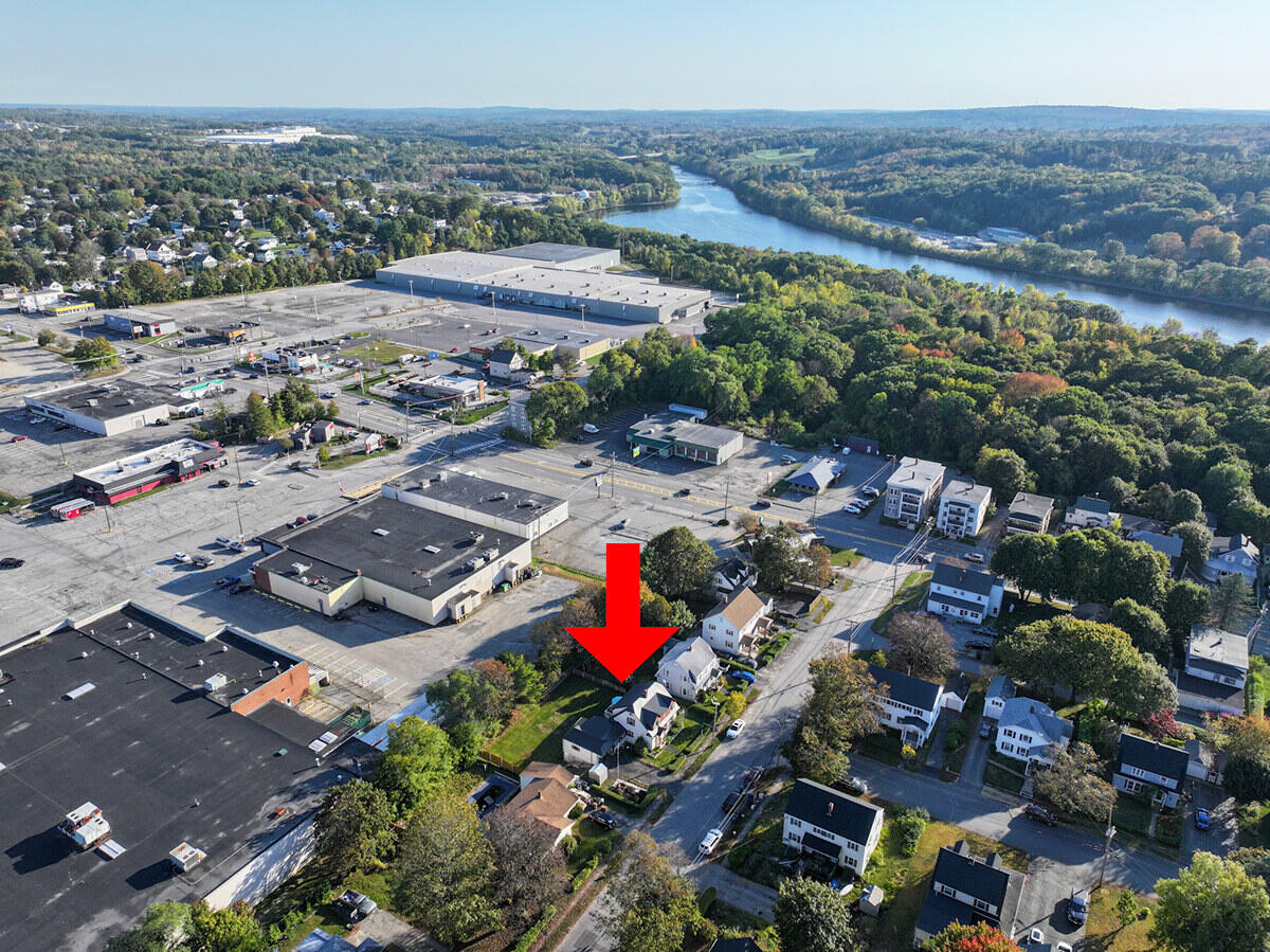 21 Androscoggin Avenue Lewiston ME 04240