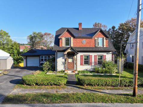 21 Androscoggin Avenue Lewiston ME 04240