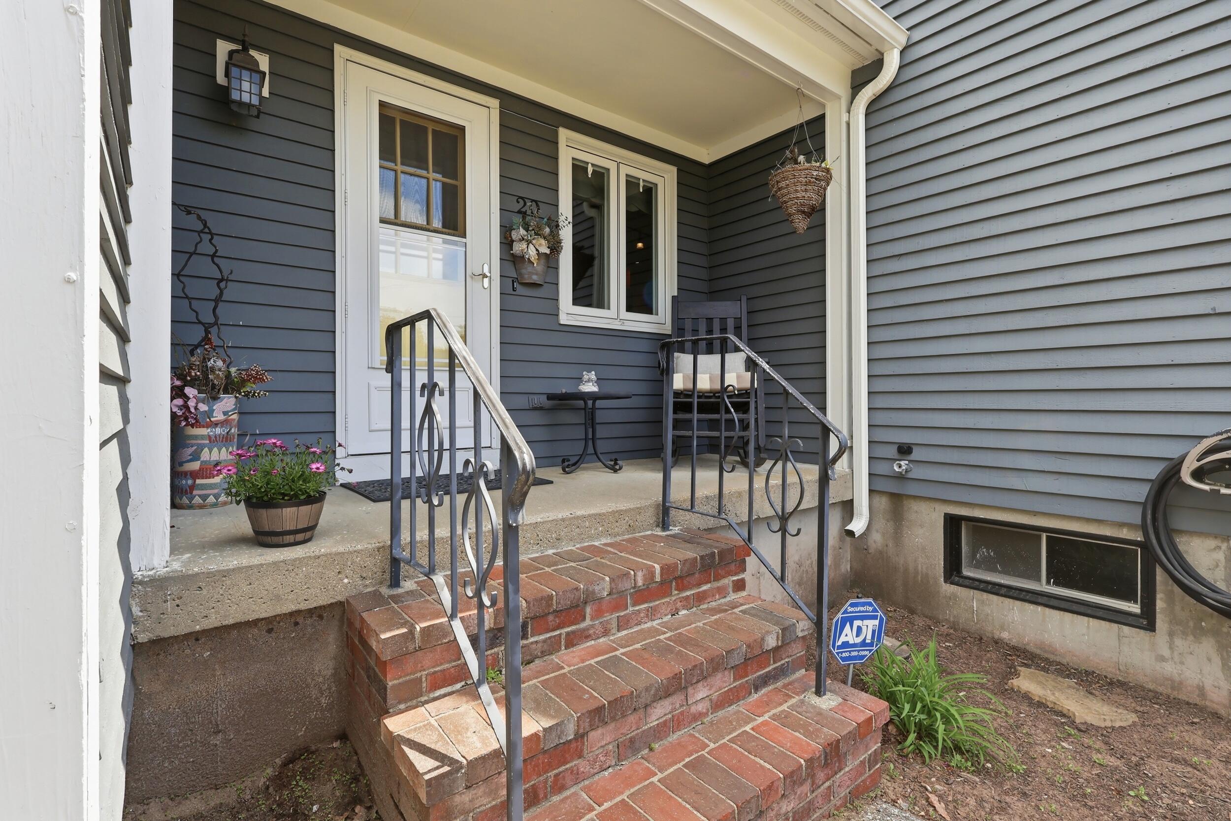 20 Robin Circle Biddeford ME 04005