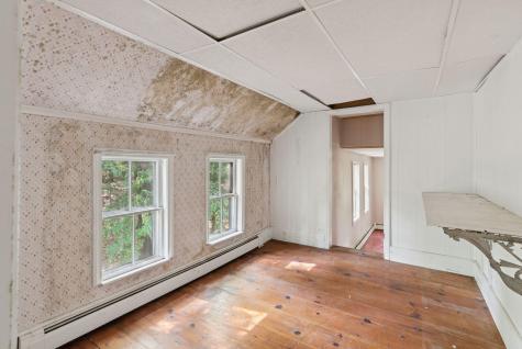 109 Brook Road Falmouth ME 04105
