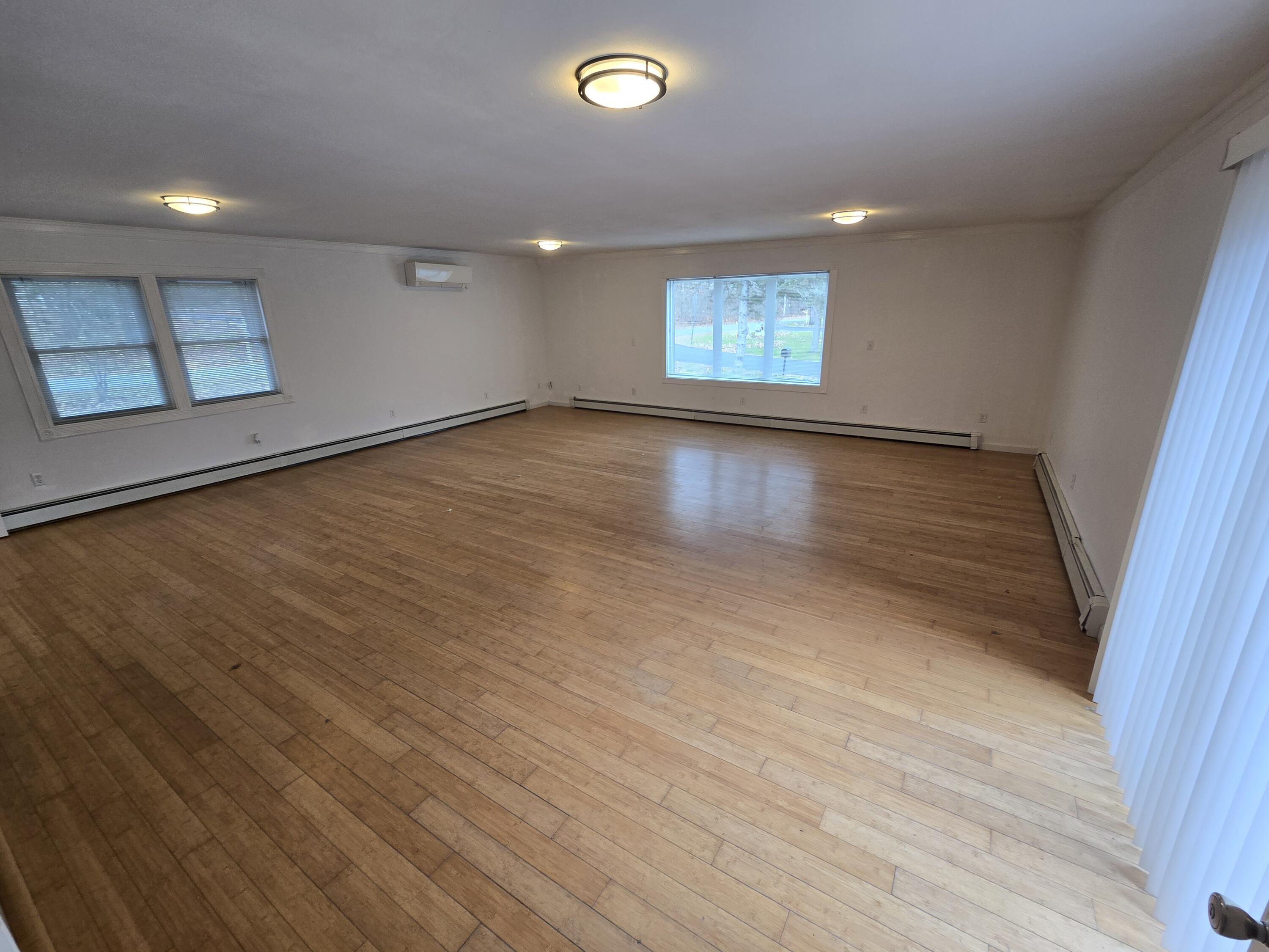 10 Oak Street Winterport ME 04496