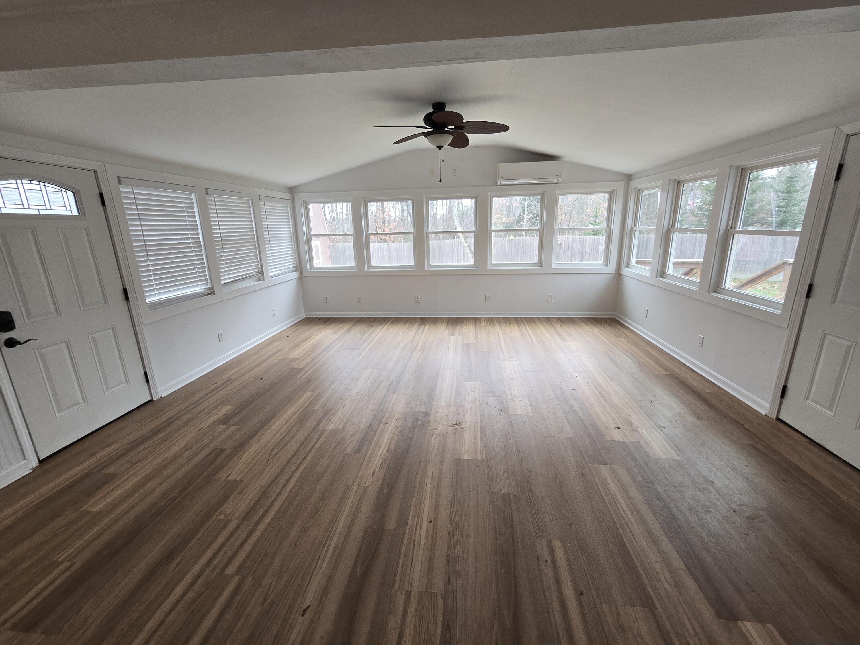 10 Oak Street Winterport ME 04496