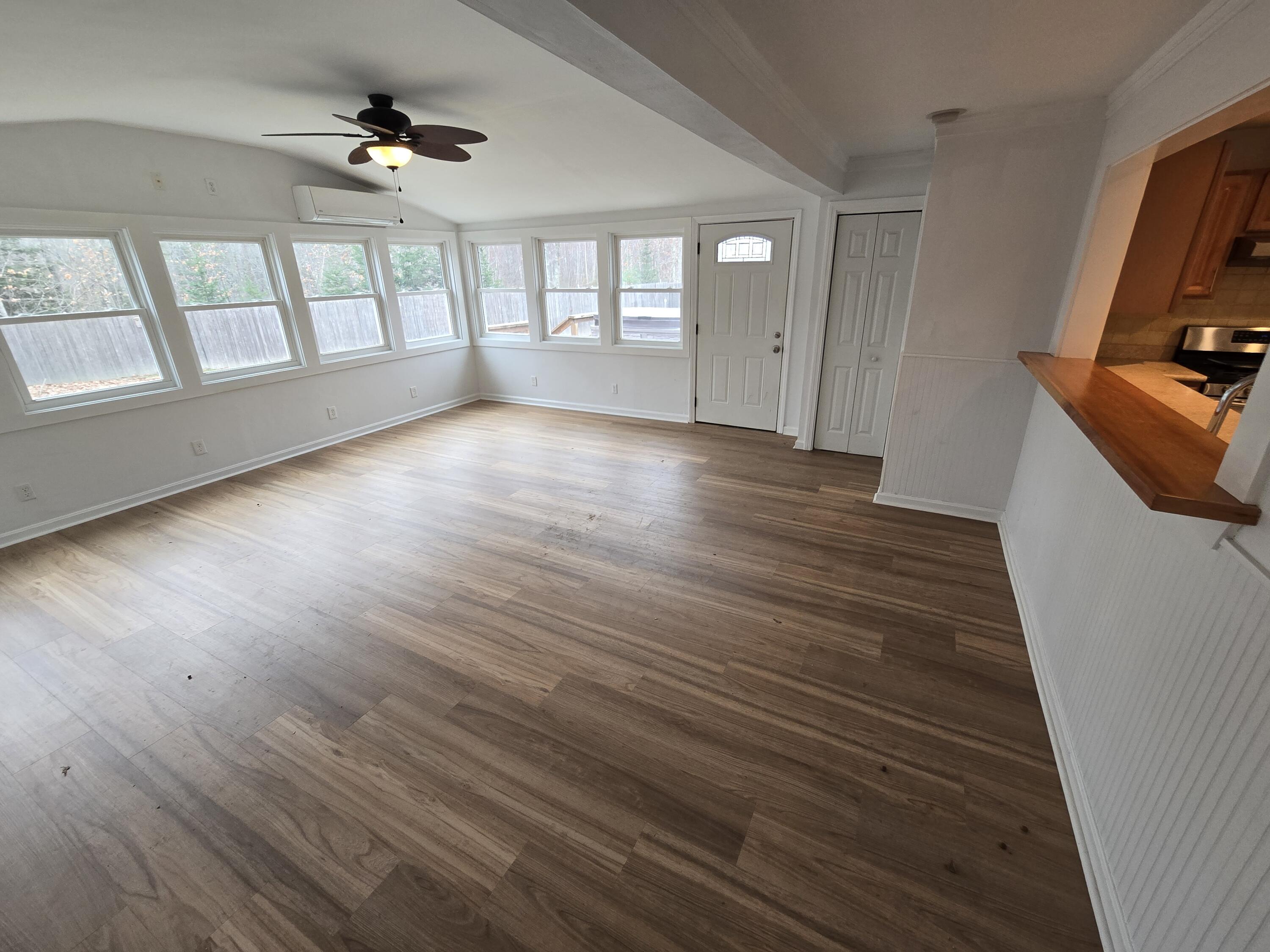 10 Oak Street Winterport ME 04496