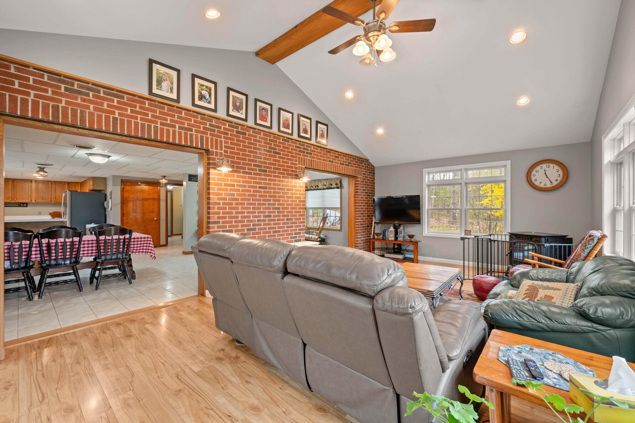 31 Axelrod Road Monmouth ME 04259
