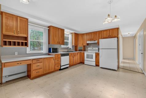 11 Brentwood Circle Saco ME 04072