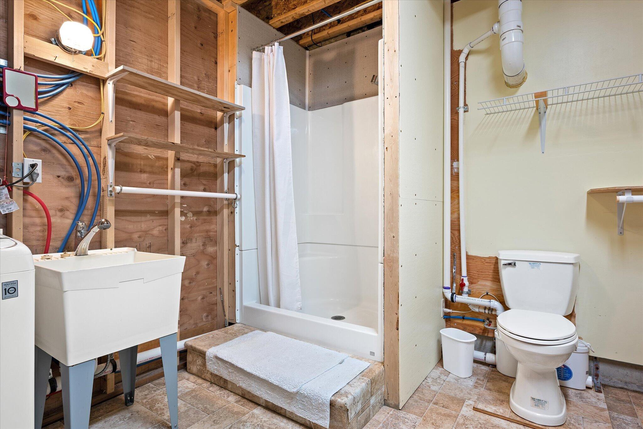 186 Long Point Way Orland ME 04472