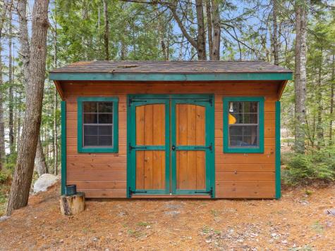 186 Long Point Way Orland ME 04472