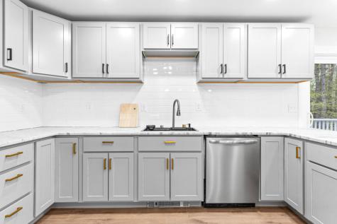 15 Stone Ledge Drive Lewiston ME 04240