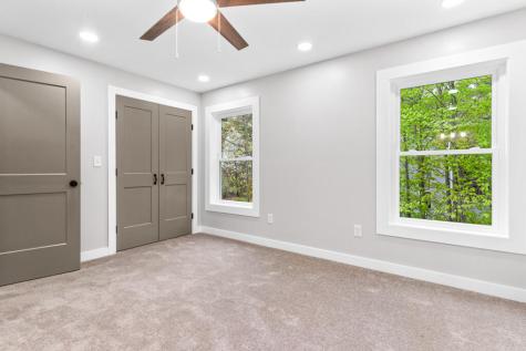 15 Stone Ledge Drive Lewiston ME 04240