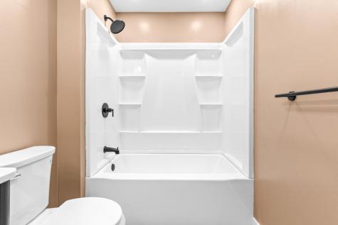 15 Stone Ledge Drive Lewiston ME 04240