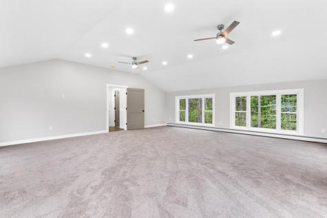 15 Stone Ledge Drive Lewiston ME 04240