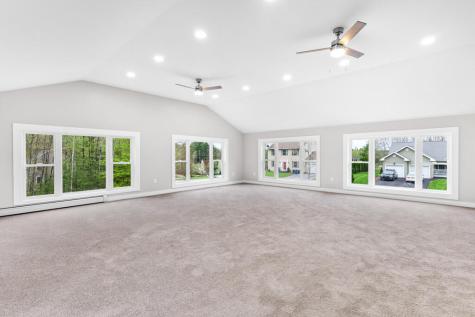 15 Stone Ledge Drive Lewiston ME 04240