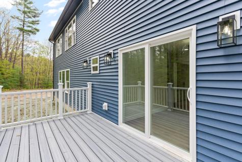 15 Stone Ledge Drive Lewiston ME 04240