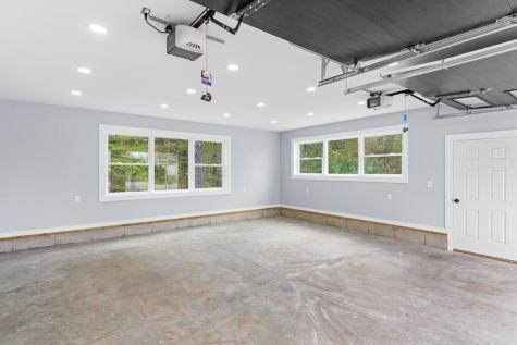 15 Stone Ledge Drive Lewiston ME 04240