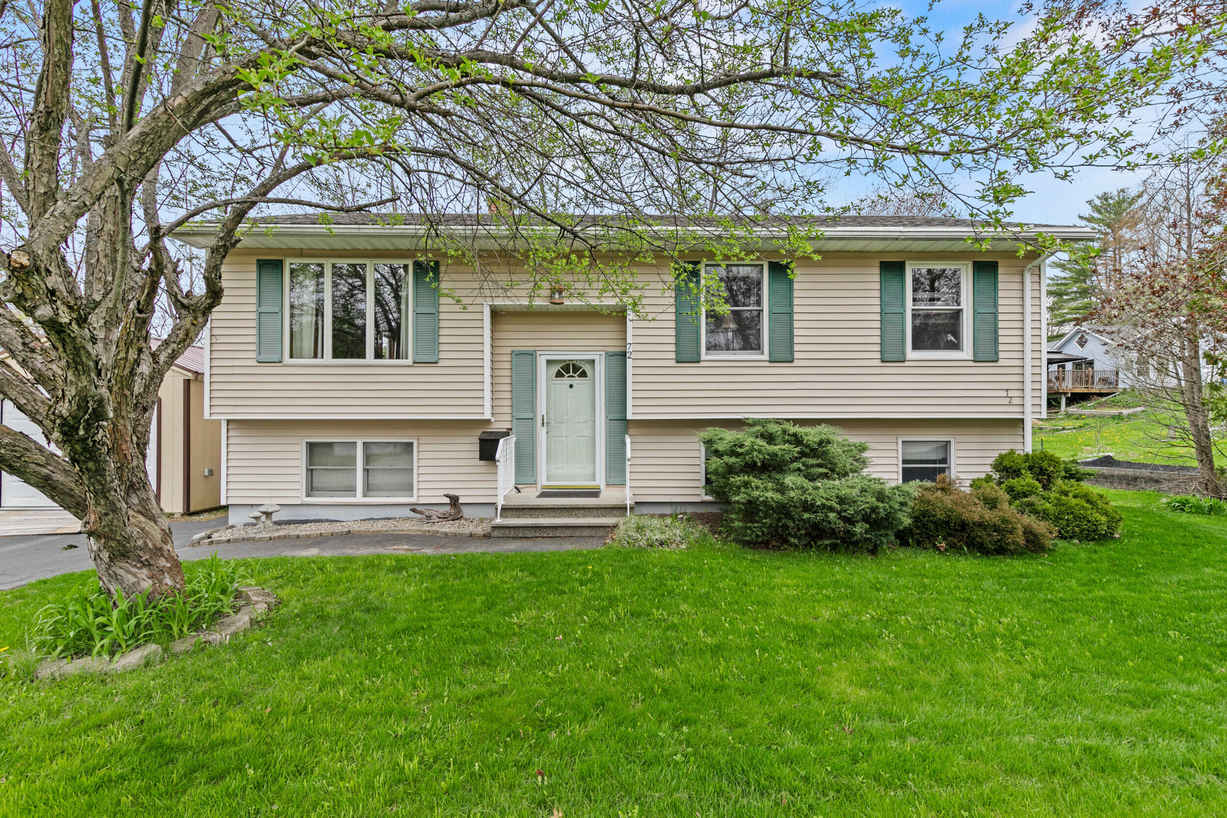 72 Louise Street Auburn ME 04210