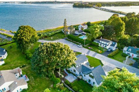 32 Andrews Avenue Falmouth ME 04105