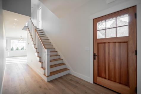 32 Andrews Avenue Falmouth ME 04105