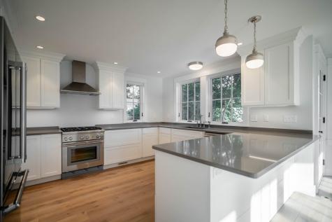32 Andrews Avenue Falmouth ME 04105