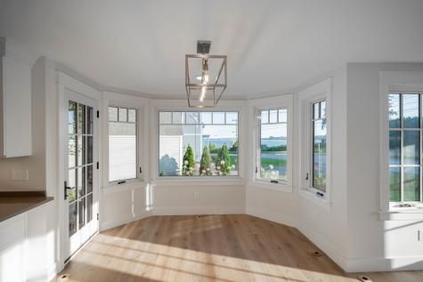 32 Andrews Avenue Falmouth ME 04105