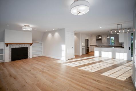 32 Andrews Avenue Falmouth ME 04105