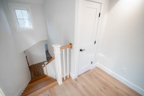 32 Andrews Avenue Falmouth ME 04105