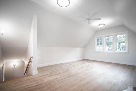 32 Andrews Avenue Falmouth ME 04105