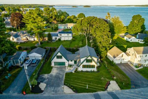 32 Andrews Avenue Falmouth ME 04105