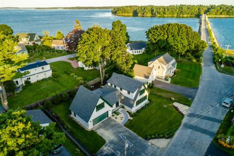 32 Andrews Avenue Falmouth ME 04105