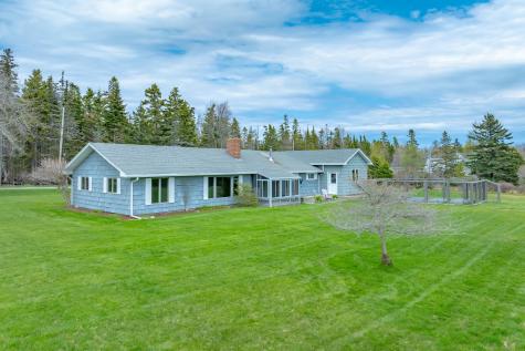 4 Seawall Point Lane Southwest Harbor ME 04679