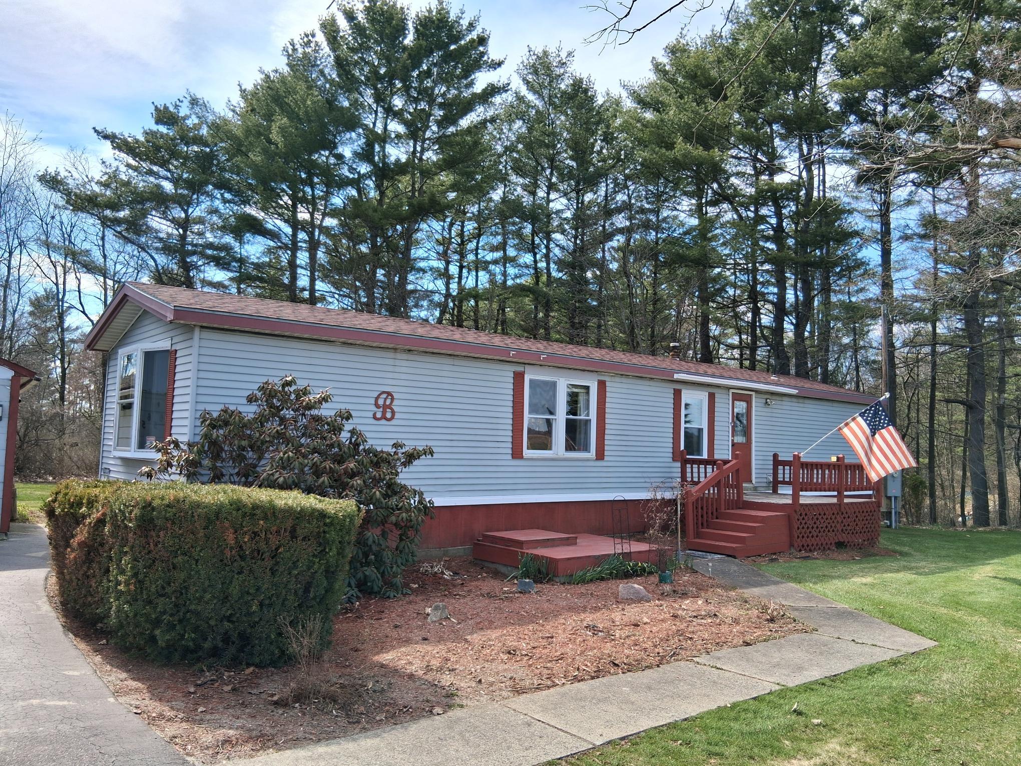 656 River Road Benton ME 04901