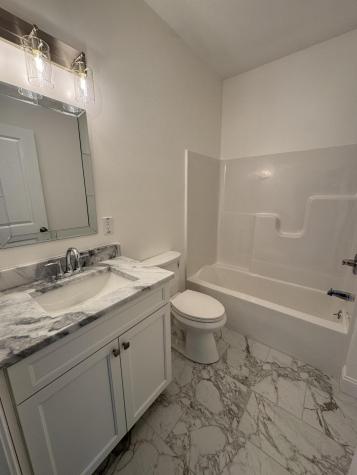 14 Macadamia Lane Lewiston ME 04240