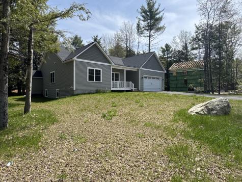 14 Macadamia Lane Lewiston ME 04240