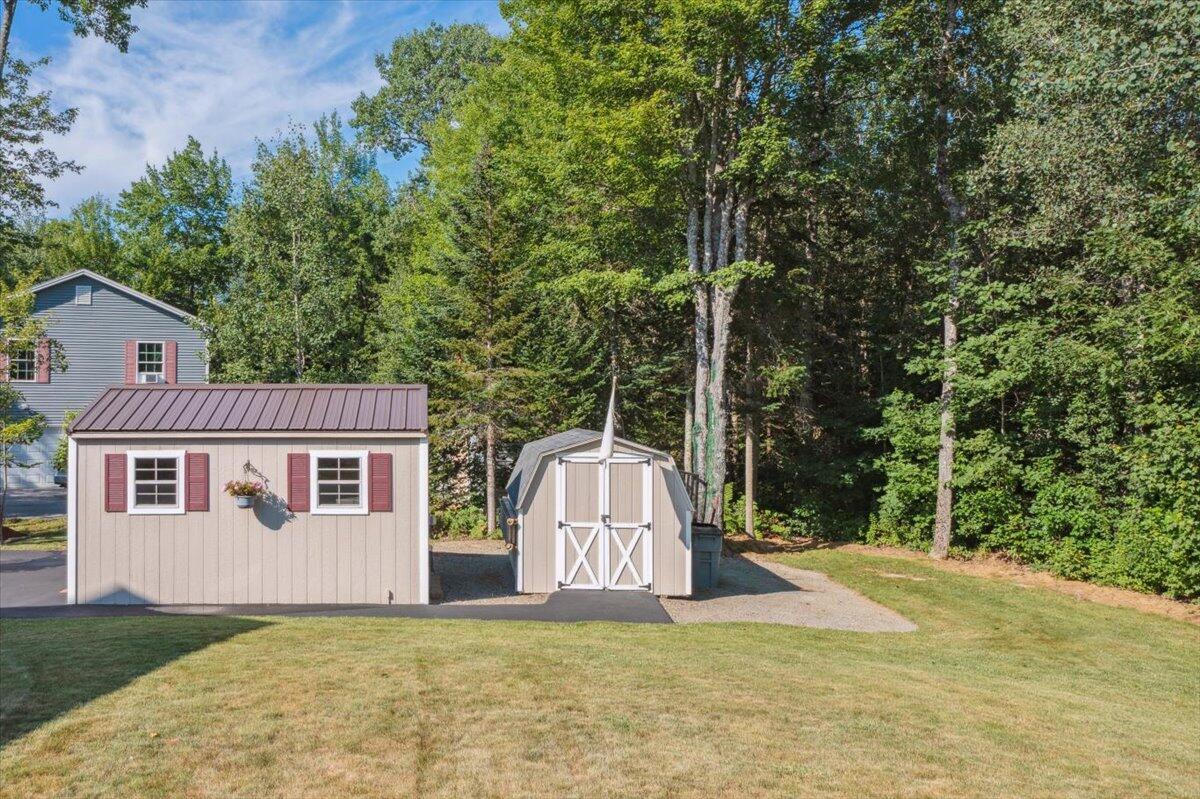 31 Jay's Way Hampden ME 04444