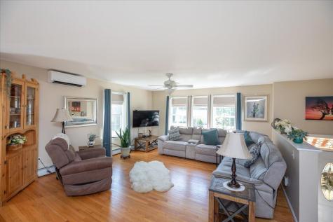 31 Jay's Way Hampden ME 04444