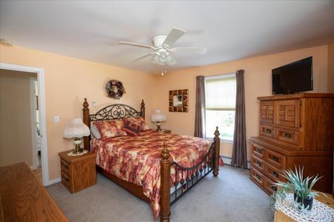 31 Jay's Way Hampden ME 04444