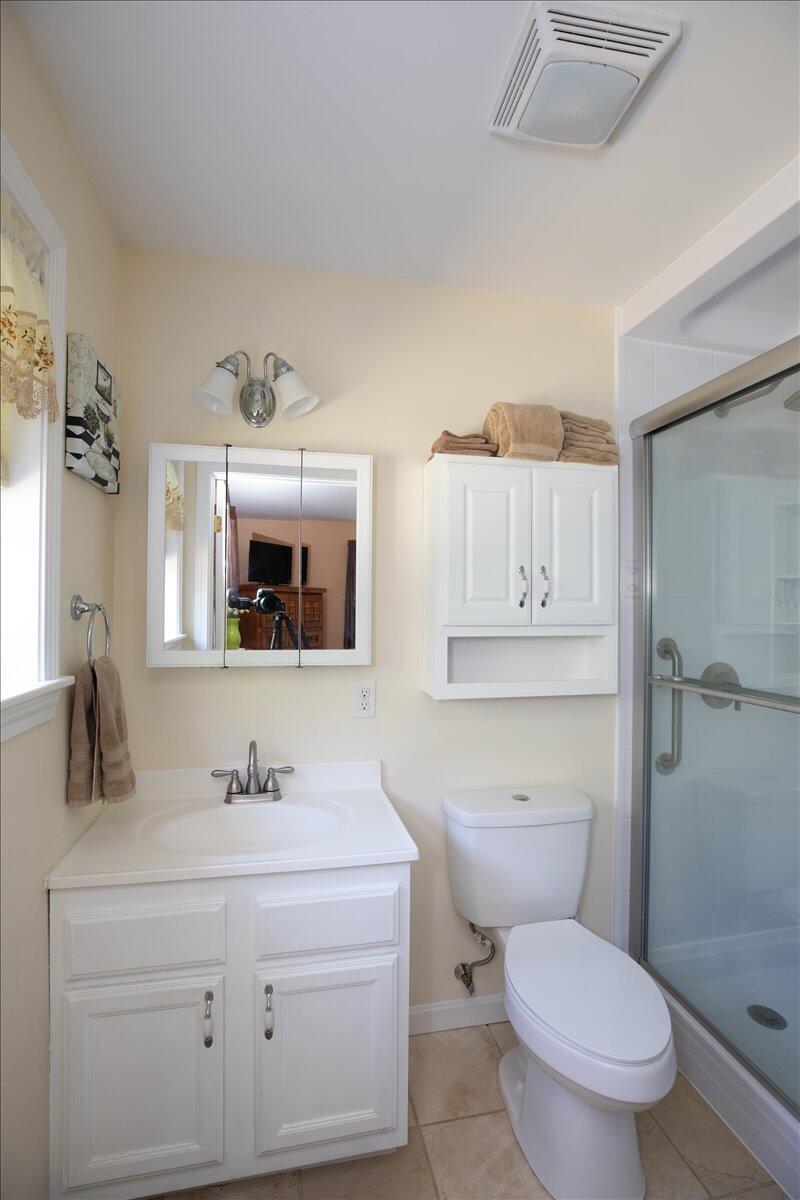 31 Jay's Way Hampden ME 04444