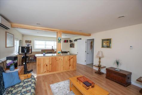 31 Jay's Way Hampden ME 04444