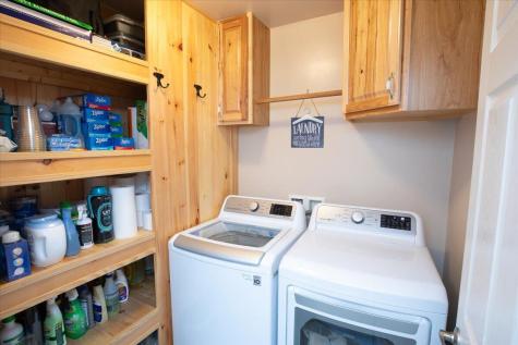 31 Jay's Way Hampden ME 04444