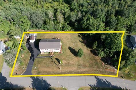 31 Jay's Way Hampden ME 04444