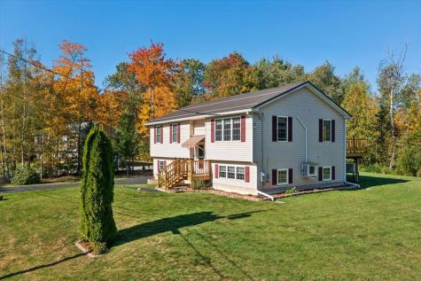 31 Jay's Way Hampden ME 04444